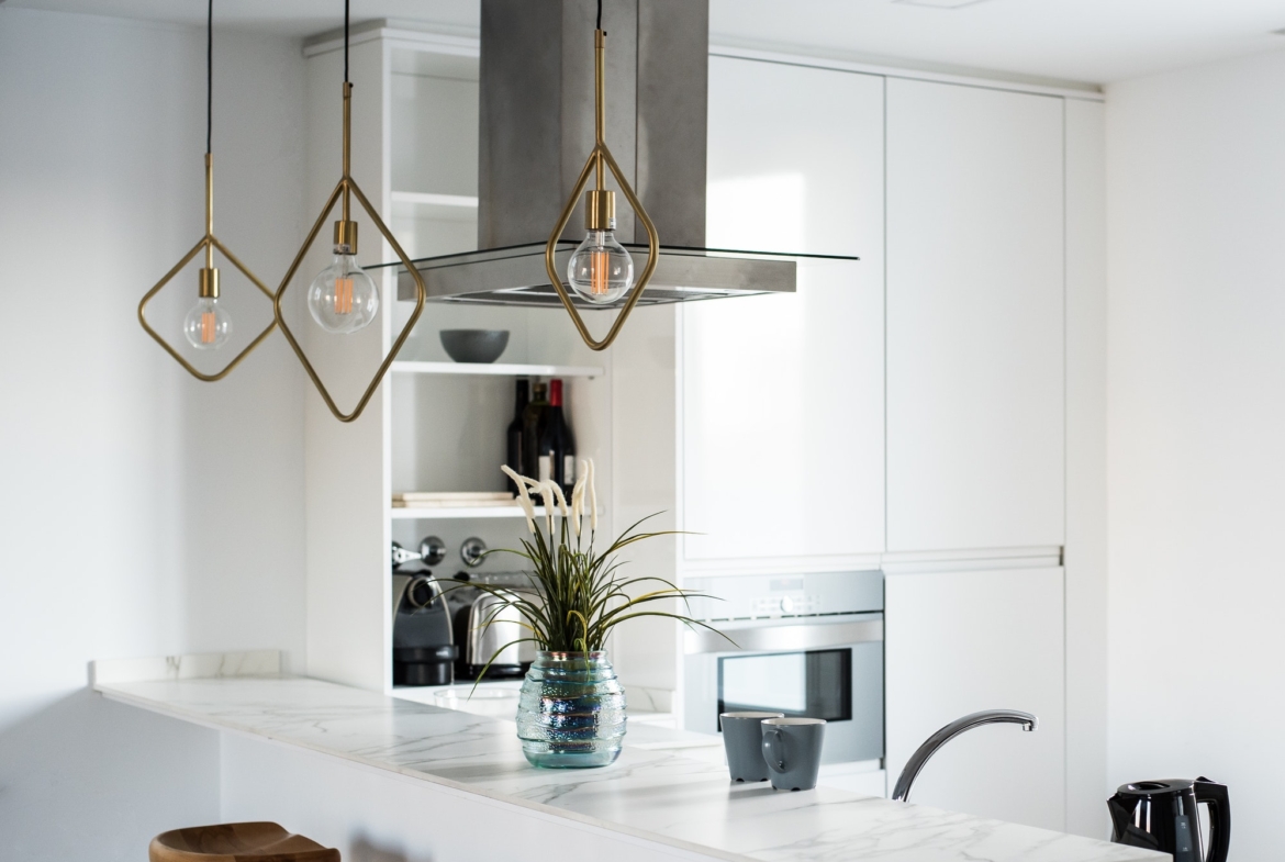 interior-design-house-and-modern-white-kitchen-1-2.jpg